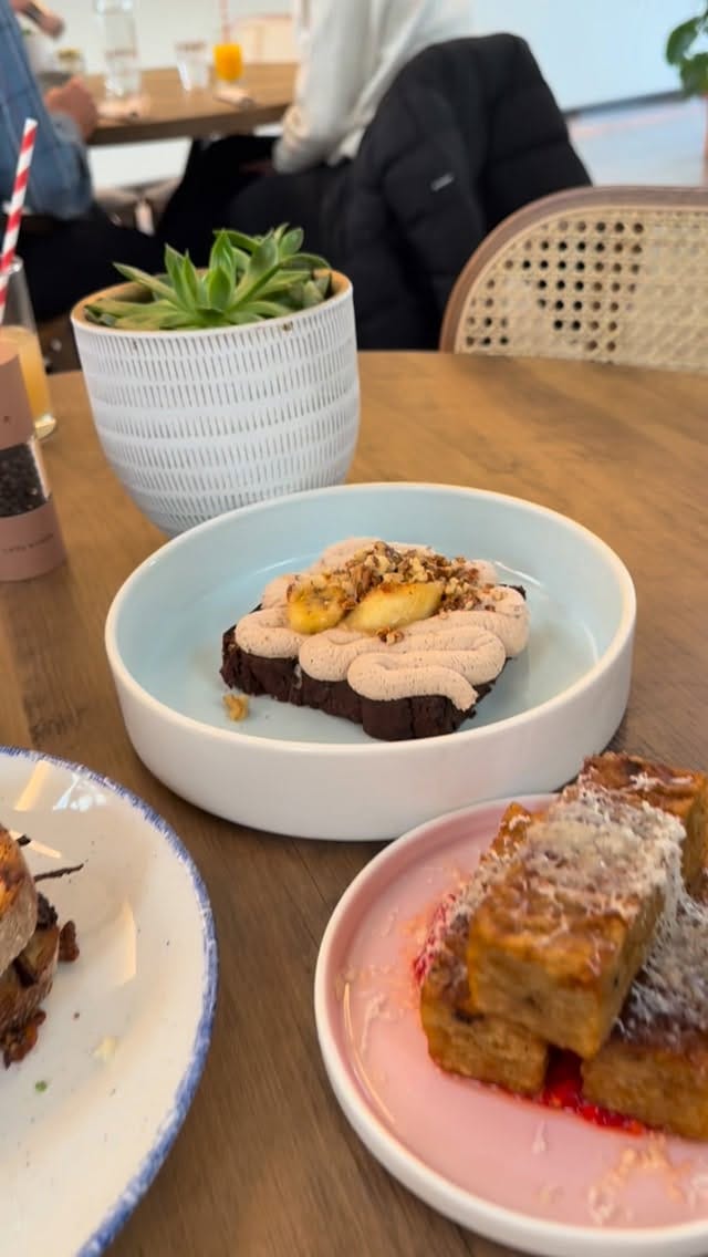 Post 5 by Food and Travel Blogger on Instagram (video)