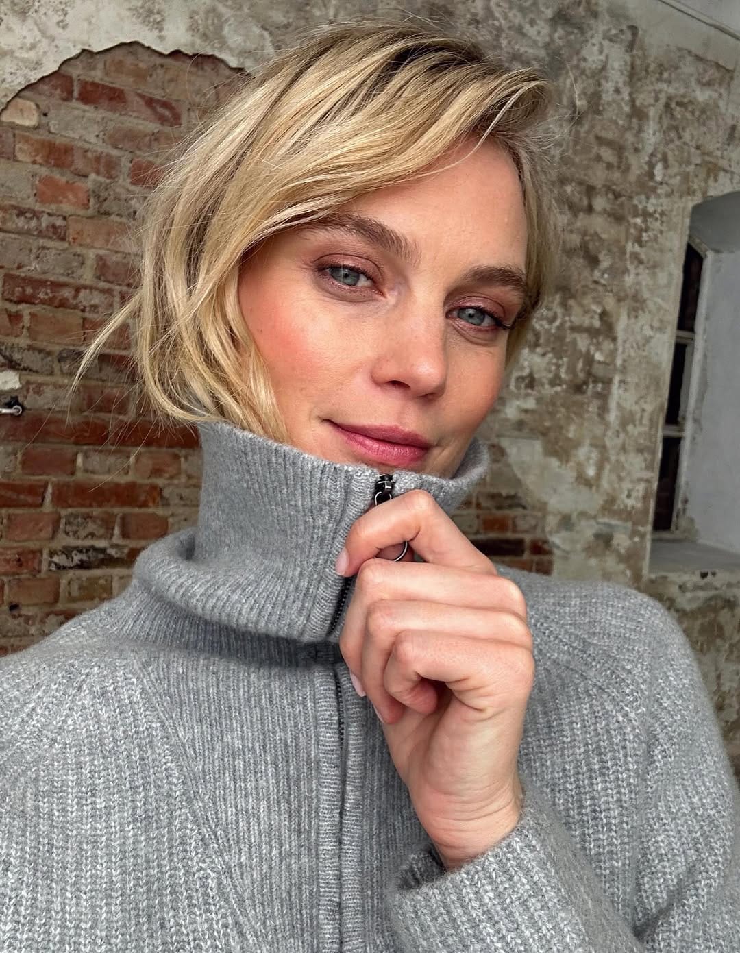 Post 6 by Felicity Peel on Instagram (image)