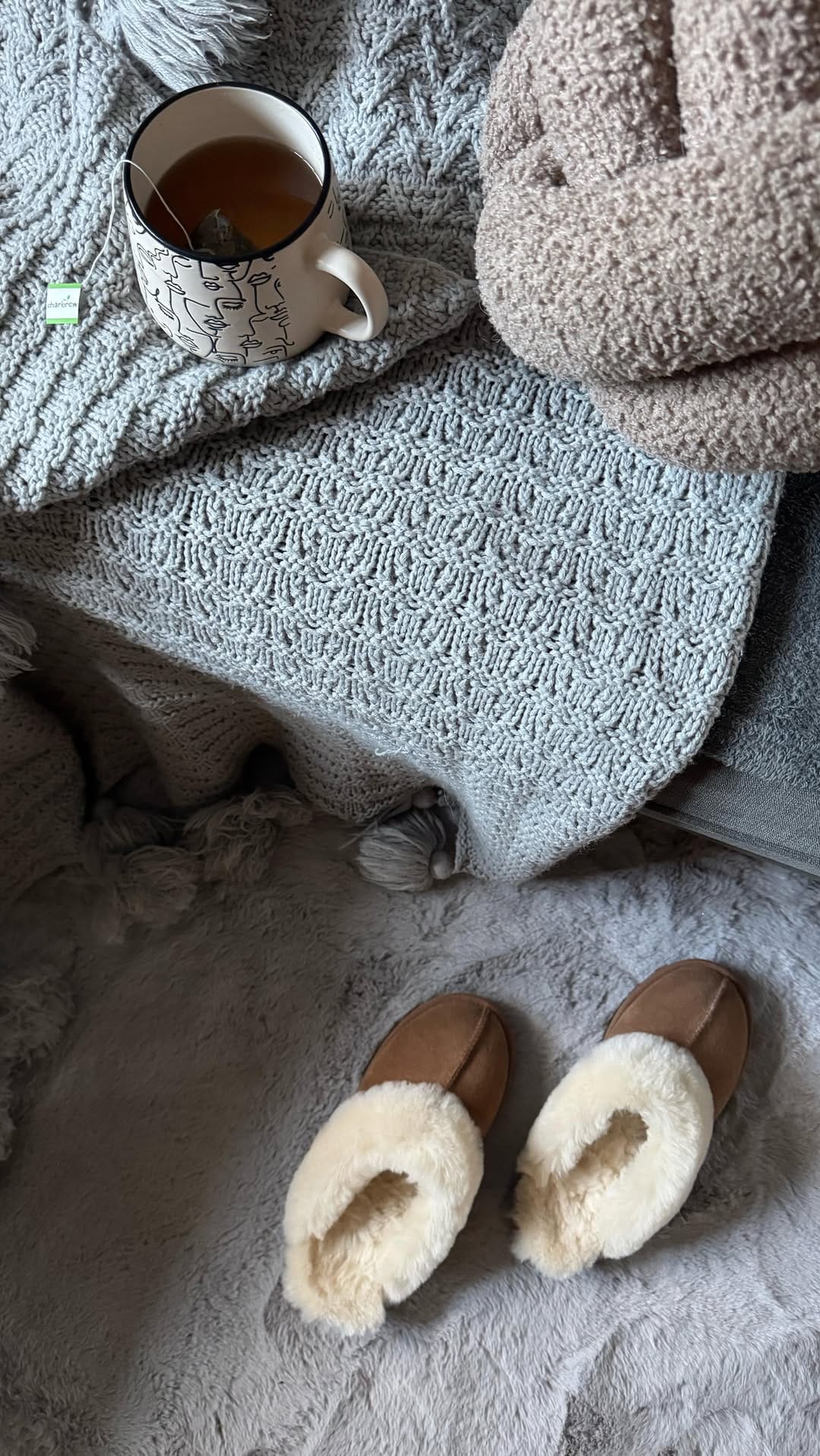 Post 4 by 𝐑𝐞𝐛𝐞𝐜𝐜𝐚 𝐋𝐢𝐥𝐲 𝐌𝐚𝐫𝐢𝐚𝐧𝐚 on Instagram (video)