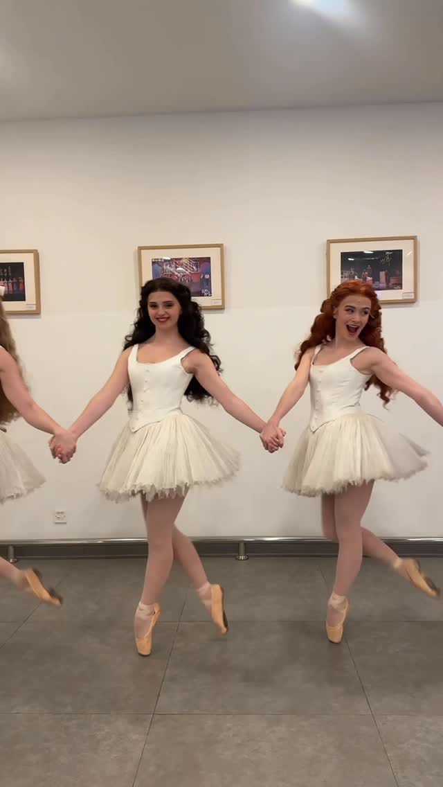 Post 6 by Claire Lander on Instagram (video)