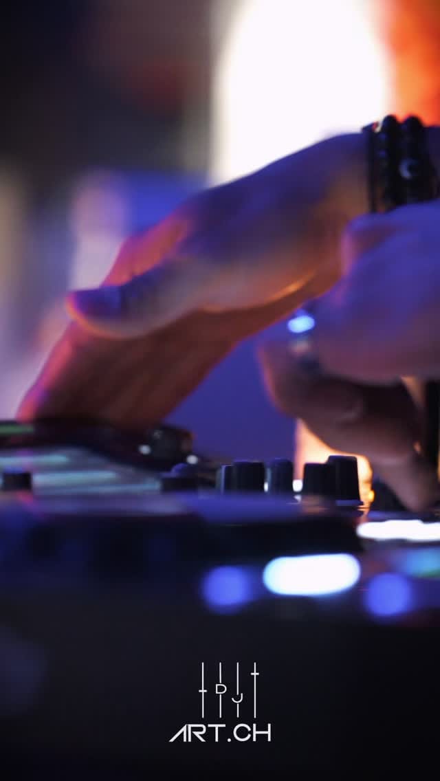 Post 2 by Nikos Charteros on Instagram (video)