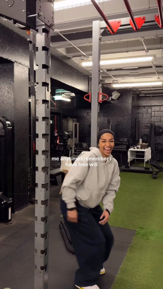 Post 6 by aliya. on Instagram (video)