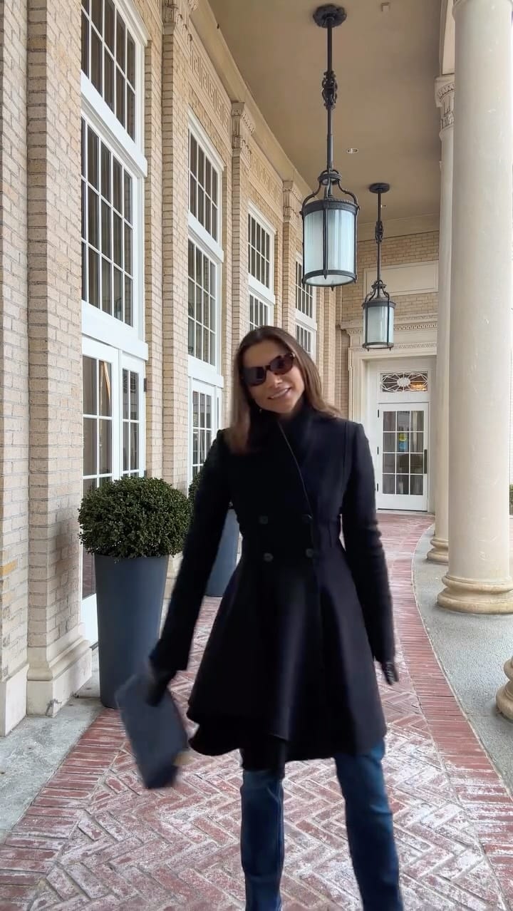 Post 2 by Mihaela Roberts | NYC | CT Fashion Creator on Instagram (video)
