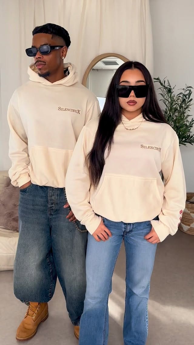 Post 9 by 𝓘𝓼𝓪𝓫𝓮𝓵𝓵𝓪 𝓡𝓸𝓼𝓮 𝓟𝓾𝓲 𝓢𝓱𝓪 𝓣𝓪𝓷𝓰 on Instagram (video)
