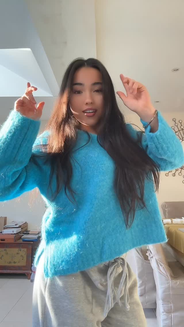 Post 2 by 𝓘𝓼𝓪𝓫𝓮𝓵𝓵𝓪 𝓡𝓸𝓼𝓮 𝓟𝓾𝓲 𝓢𝓱𝓪 𝓣𝓪𝓷𝓰 on Instagram (video)