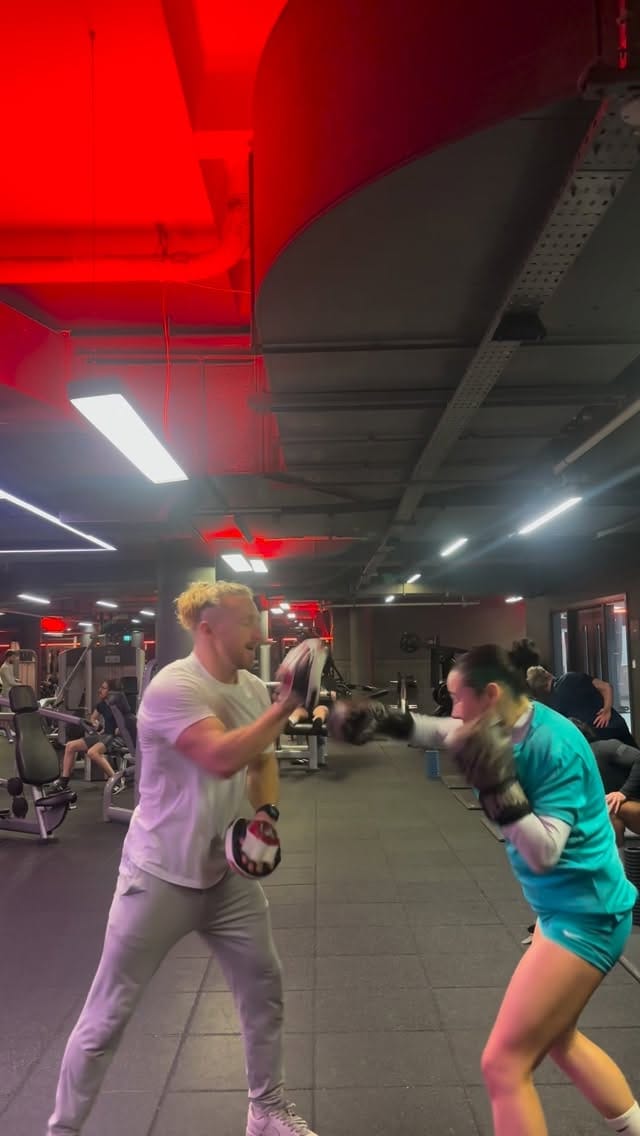 Post 4 by 𝓘𝓼𝓪𝓫𝓮𝓵𝓵𝓪 𝓡𝓸𝓼𝓮 𝓟𝓾𝓲 𝓢𝓱𝓪 𝓣𝓪𝓷𝓰 on Instagram (video)