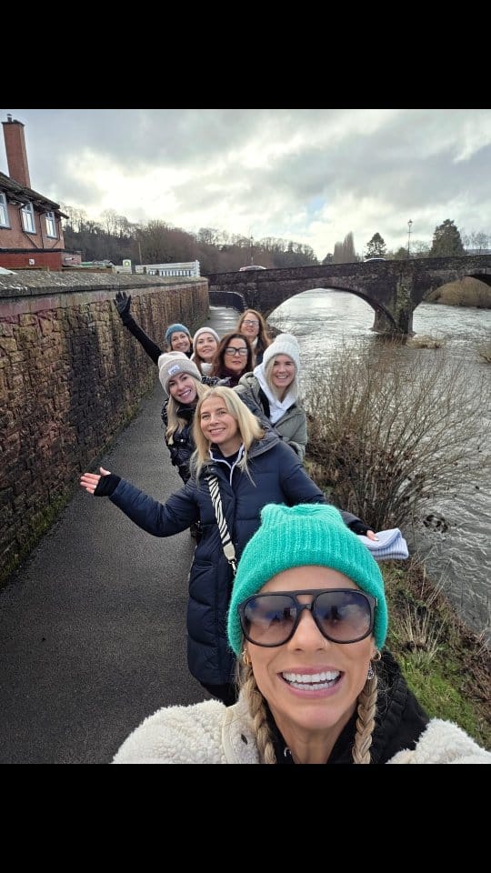 Post 1 by Hilary Rose Thomas on Instagram (video)