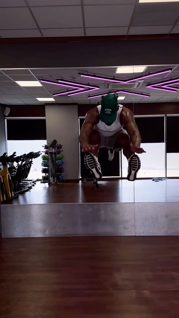 Post 5 by RORO on Instagram (video)