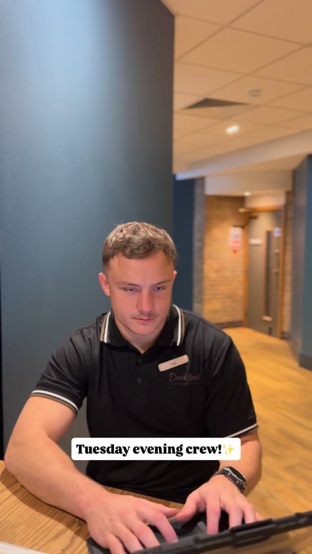 Post 7 by David Lloyd Leeds on Instagram (video)