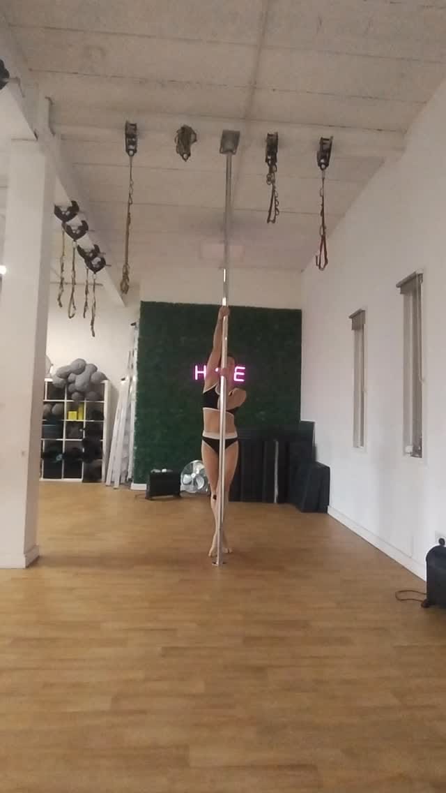 Post 2 by HYPE Fitness ™ on Instagram (video)