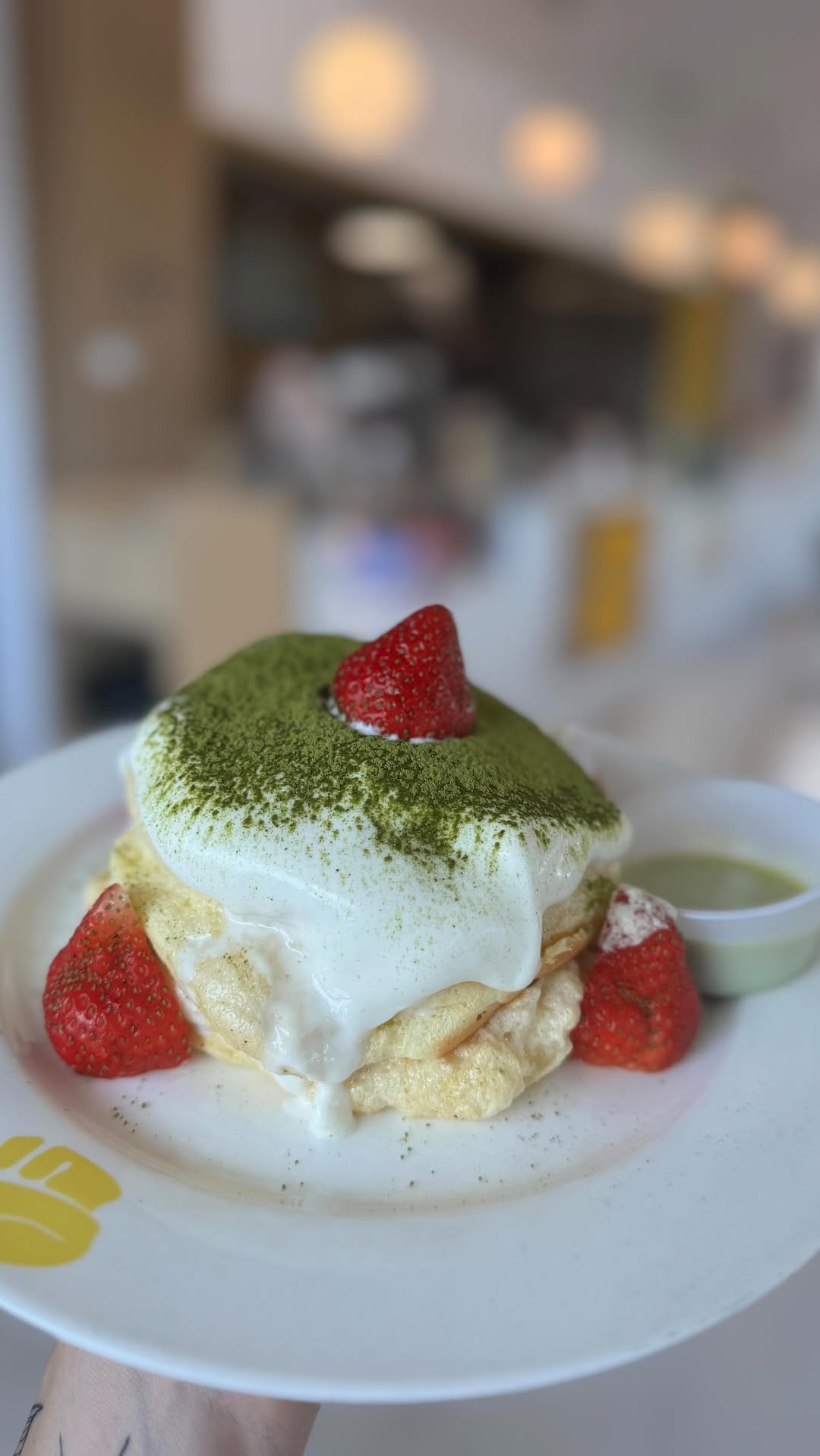 Post 7 by Chelsea | Orlando Foodie & Travel on Instagram (video)