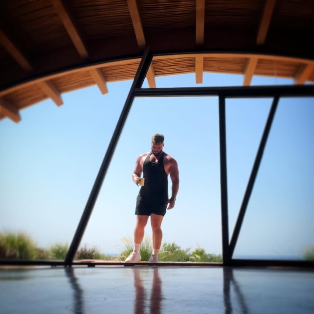 Post 8 by Tay on Instagram (carousel)