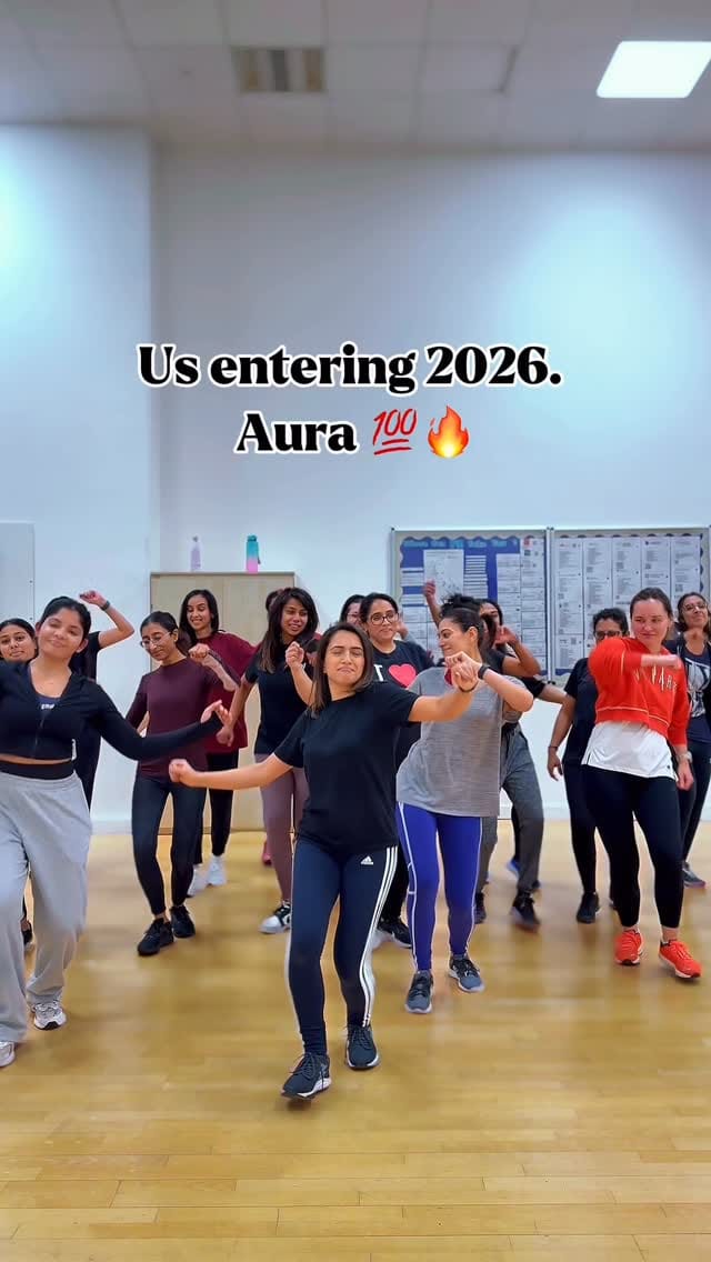 Post 6 by Priya Pandya | Bollywood Dance and Fitness on Instagram (video)