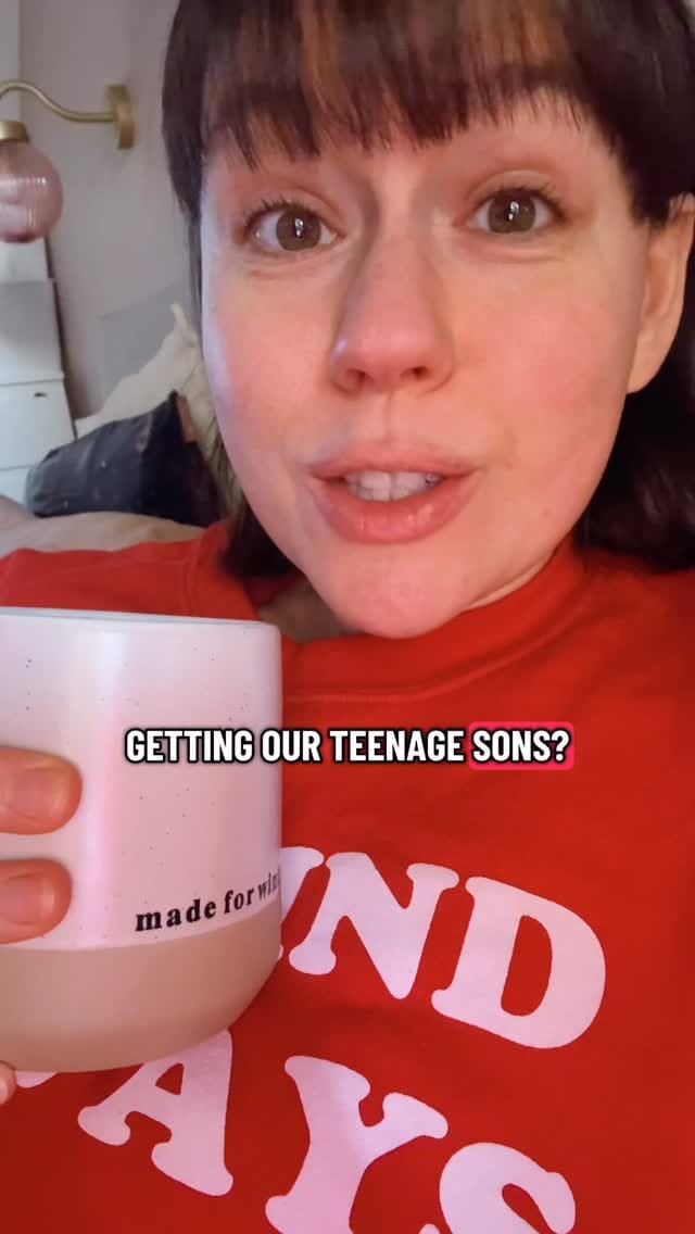 Post 6 by @nomipalony on Instagram (video)