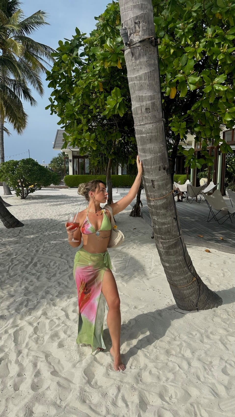 Post 6 by Sophie Willett on Instagram (video)