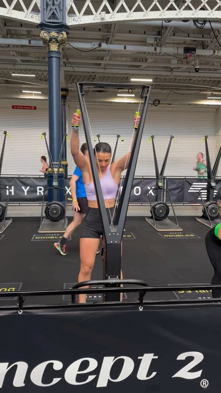 Post 10 by Laura Anderson on Instagram (video)
