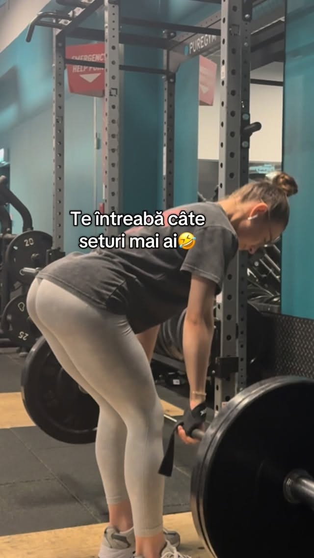 Post 1 by Ecaterina Angheluta on Instagram (video)