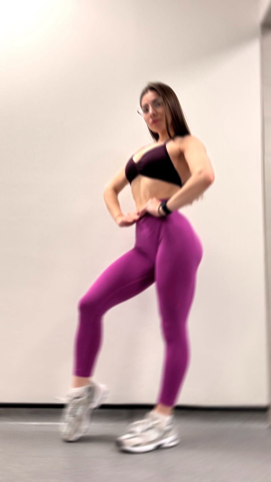 Post 4 by Ecaterina Angheluta on Instagram (video)