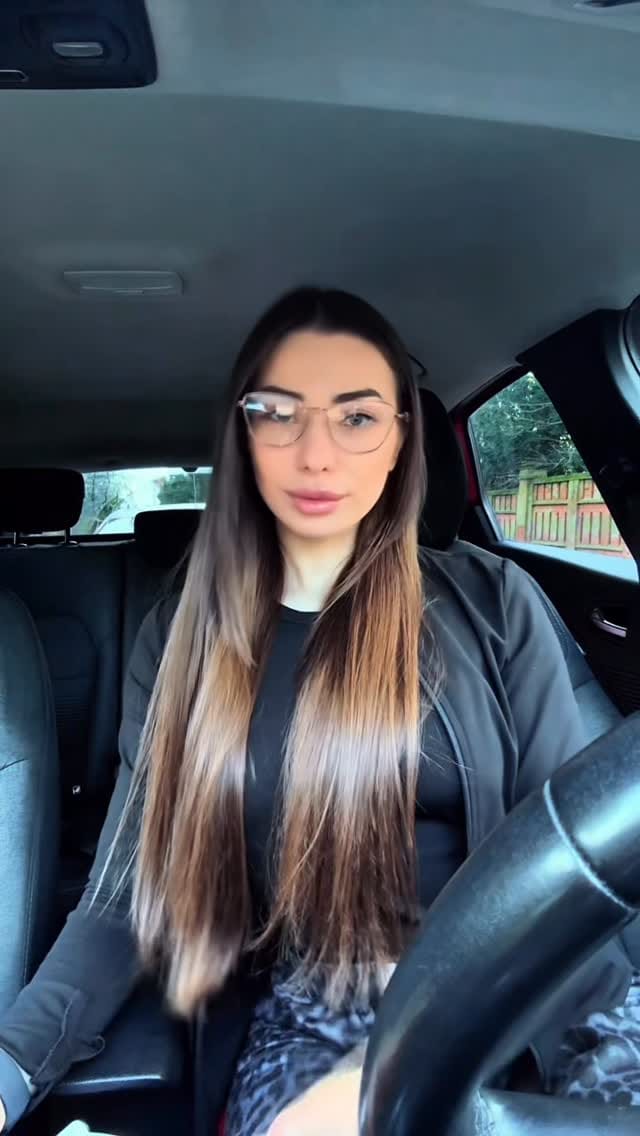 Post 6 by Ecaterina Angheluta on Instagram (video)