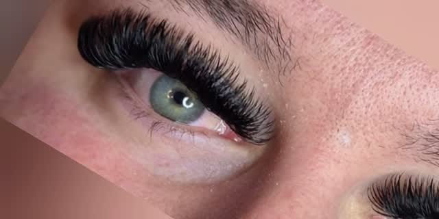 Post 8 by LashesByNadean on Instagram (video)