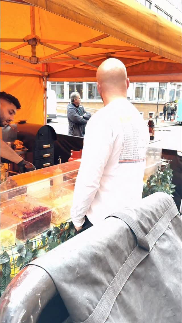 Post 3 by SET LDN on Instagram (video)