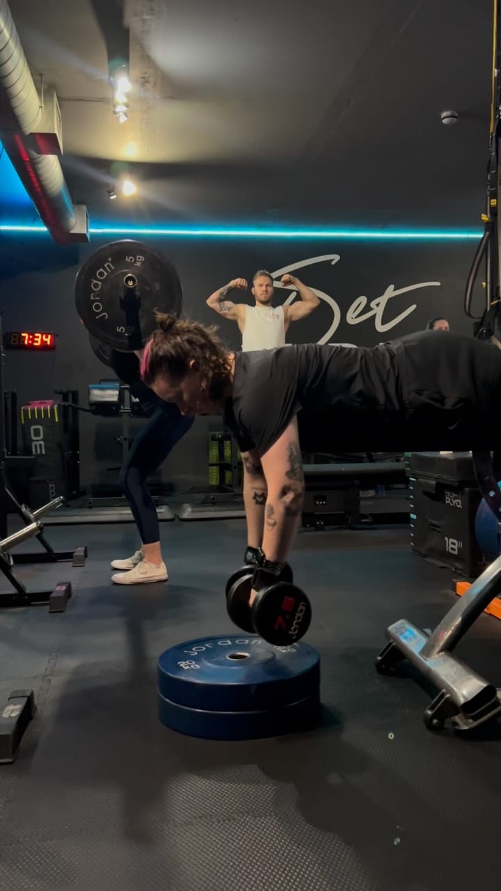 Post 6 by SET LDN on Instagram (video)