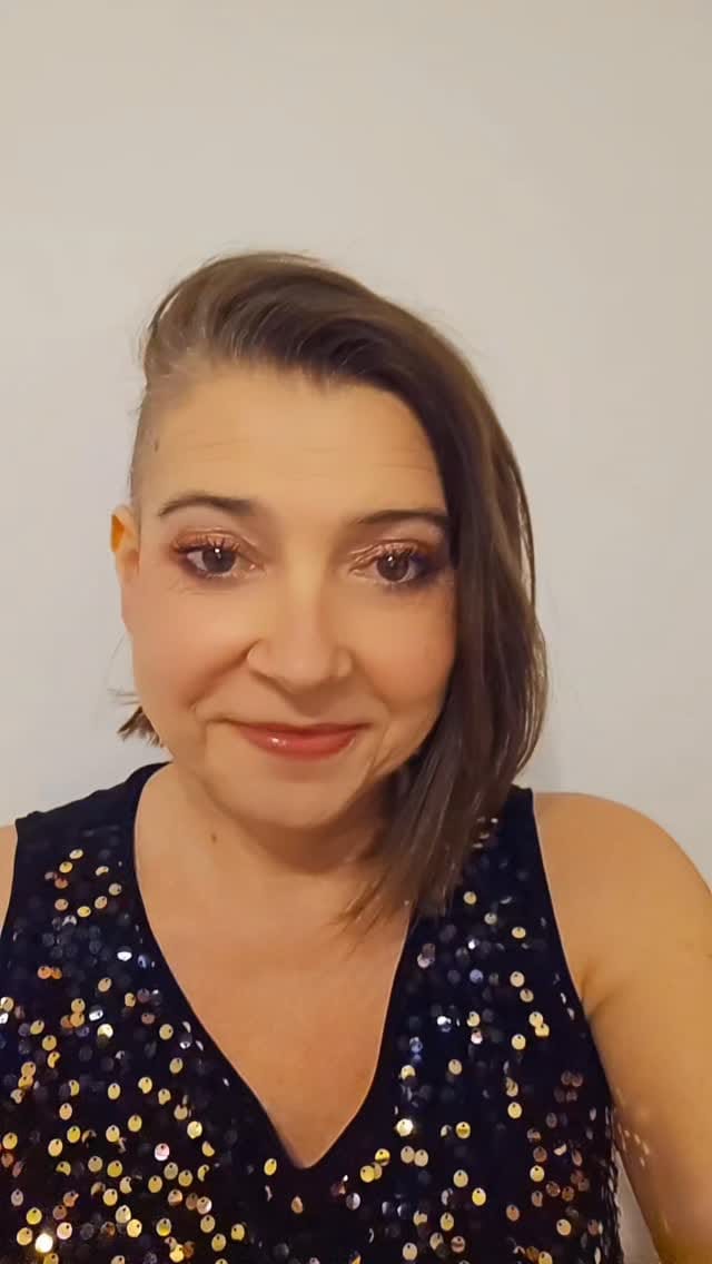 Post 5 by Sylwia Hawula on Instagram (video)