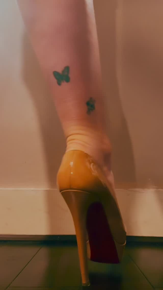 Post 3 by Kat Morgan on Instagram (video)