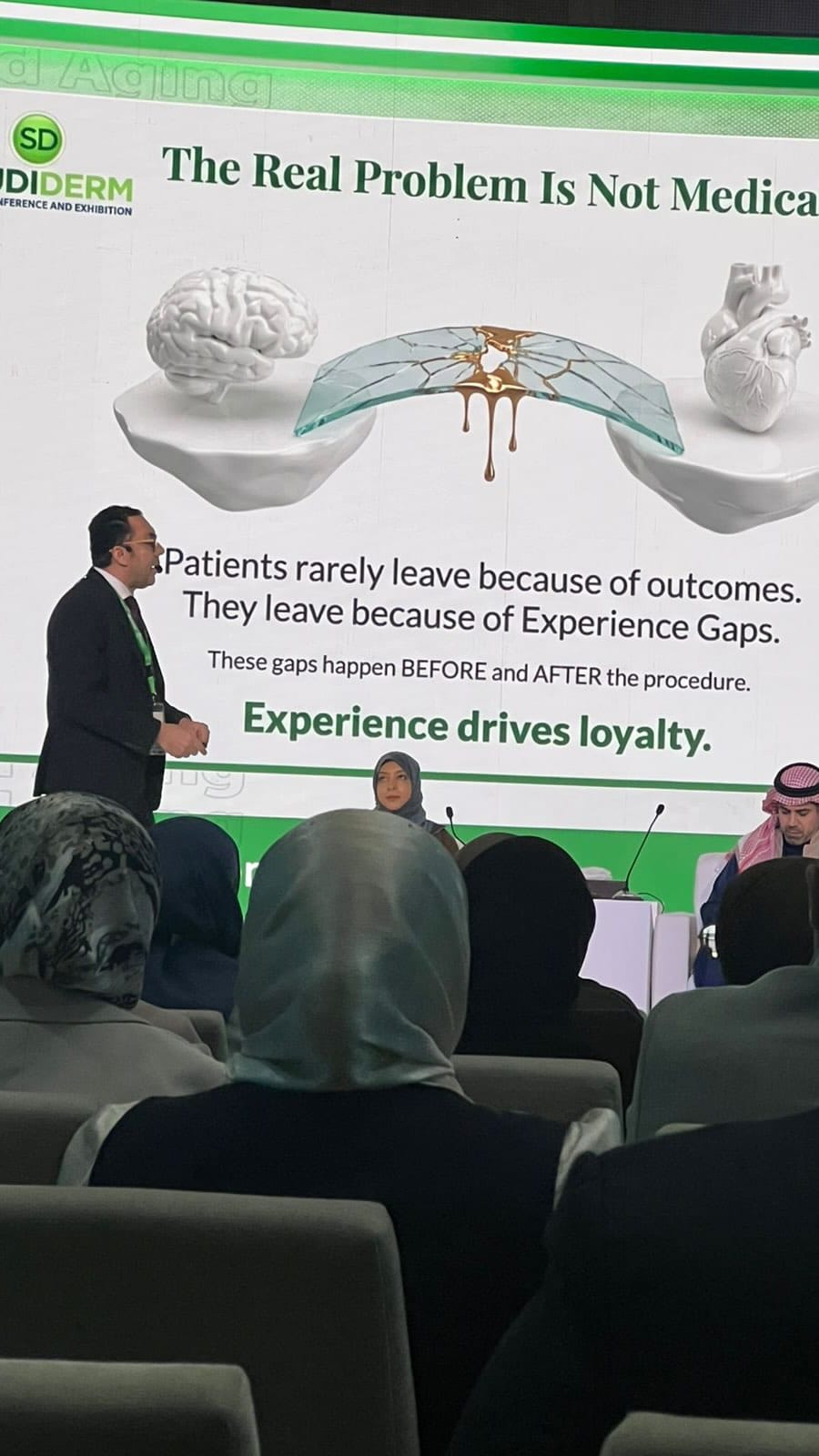 Post 1 by شوية تجميل_.Dr.Ahmed Elnagar on Instagram (video)