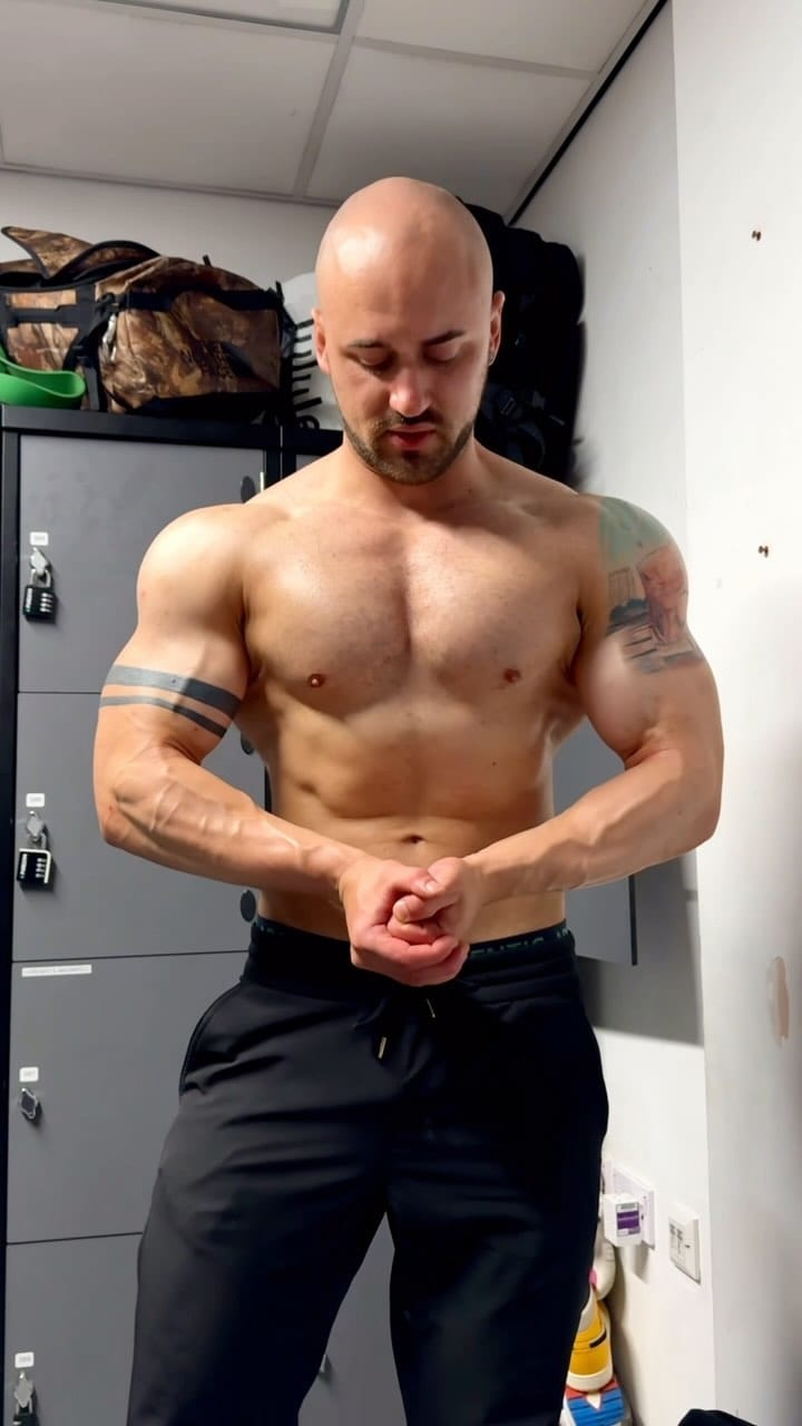 Post 1 by Andrea Giacomelli || Physique Shaping Specialist on Instagram (video)