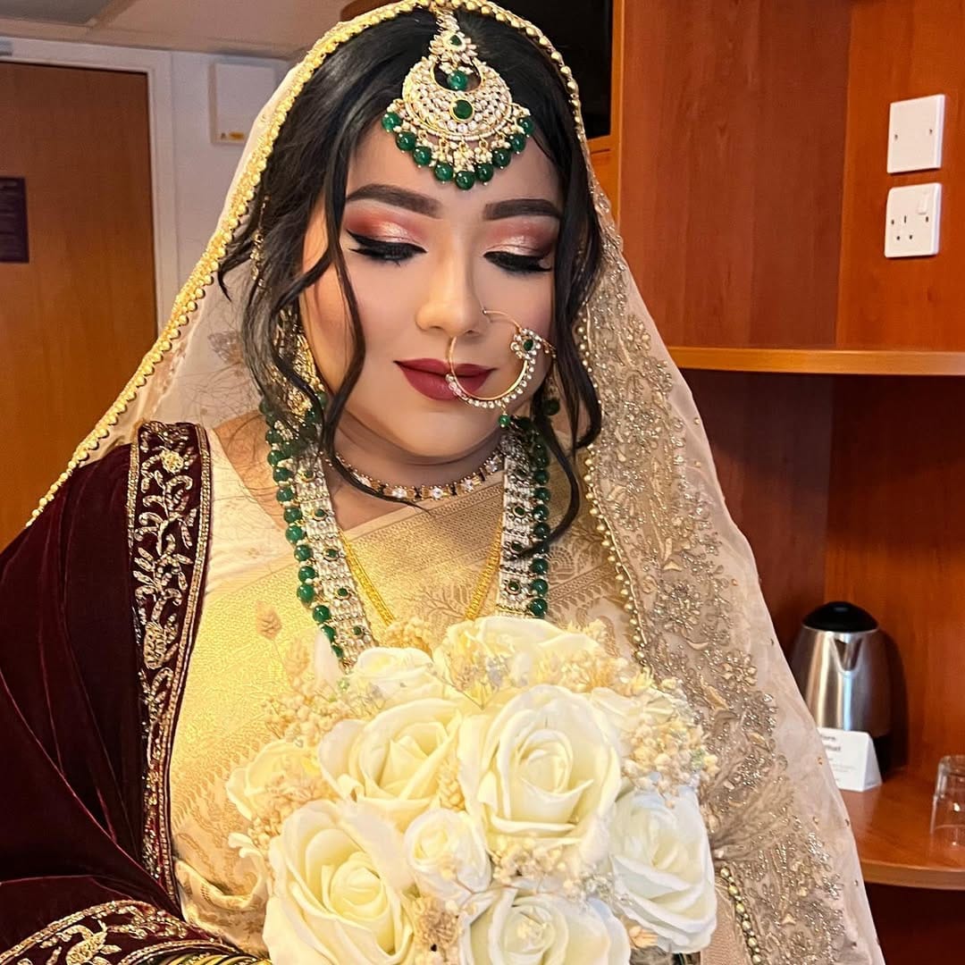 Post 10 by Ayesha Rob Makeup on Instagram (image)