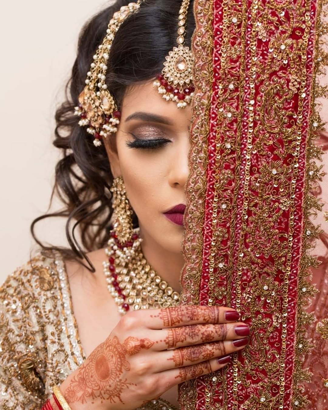 Post 7 by Ayesha Rob Makeup on Instagram (image)