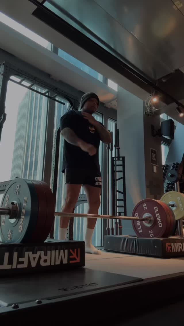 Post 6 by Elijah 🐉 on Instagram (video)