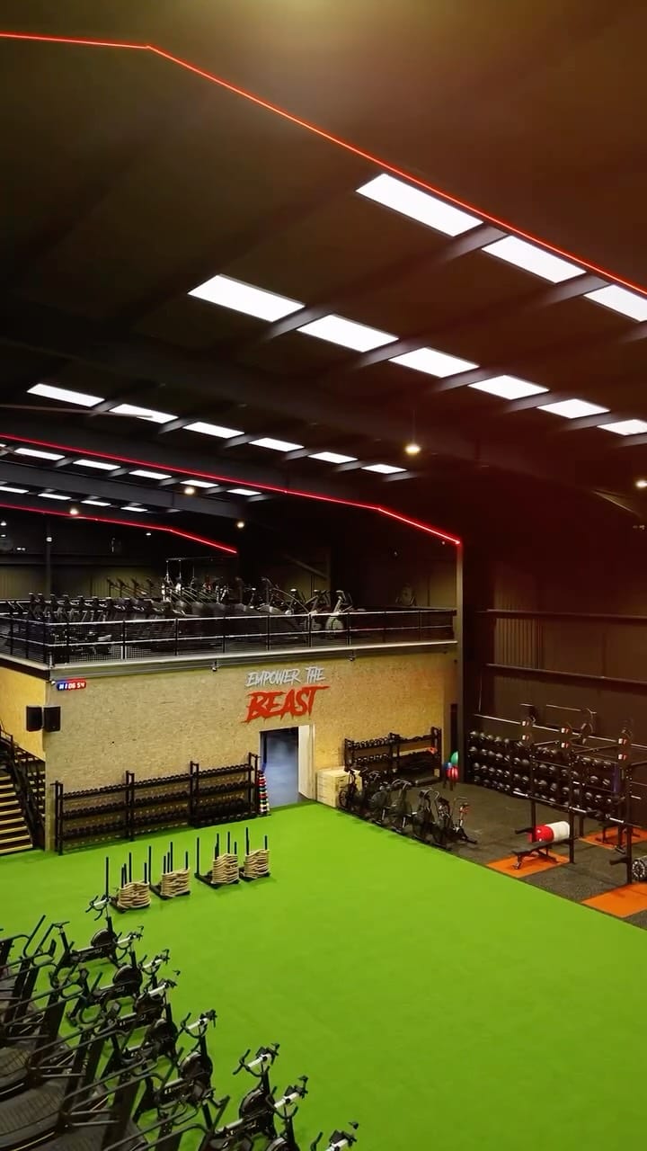 Post 10 by EmpoweredFITgyms on Instagram (video)