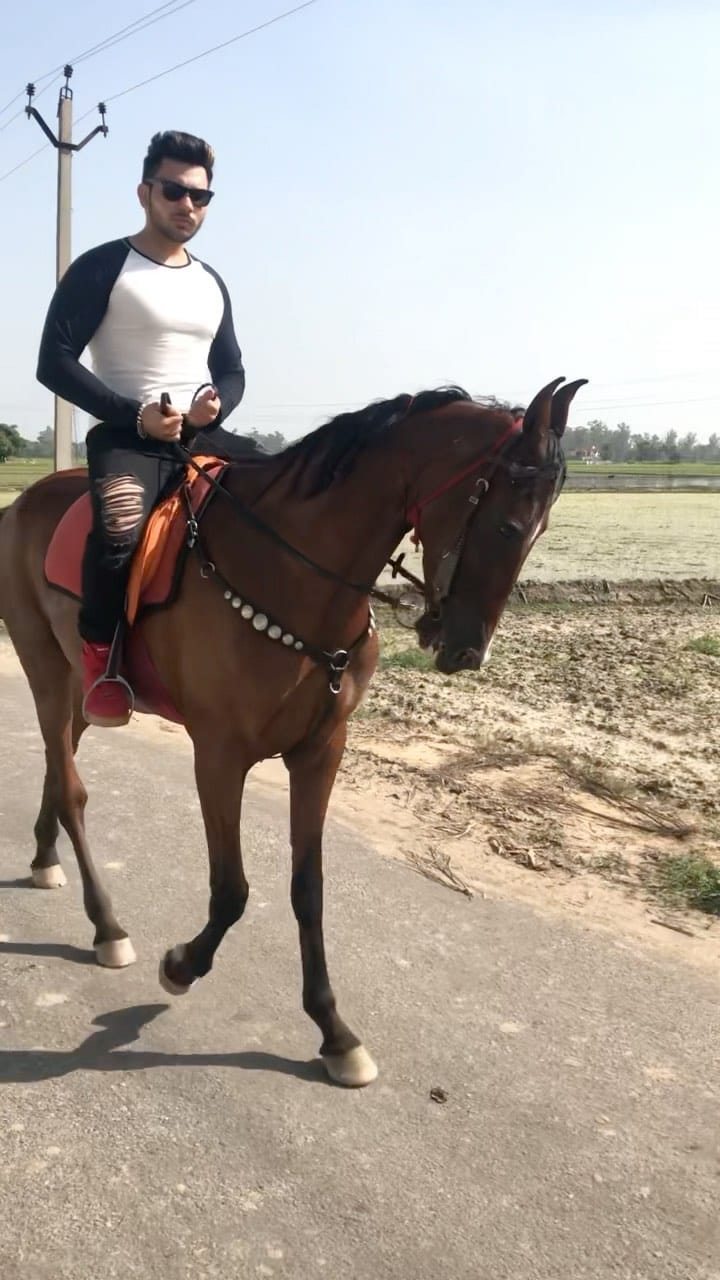 Post 10 by VARUNN  SHARMA🏅 on Instagram (video)