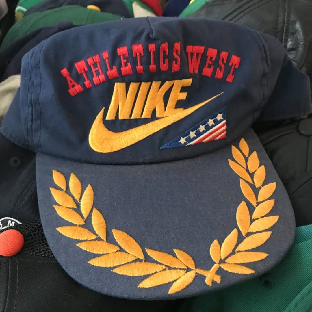 Post 3 by VINTAGE CLOTHING & APPAREL on Instagram (carousel)