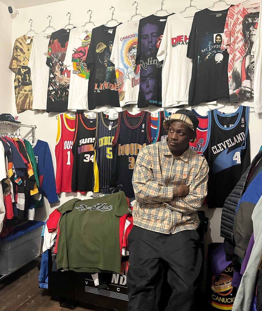 Post 8 by VINTAGE CLOTHING & APPAREL on Instagram (image)