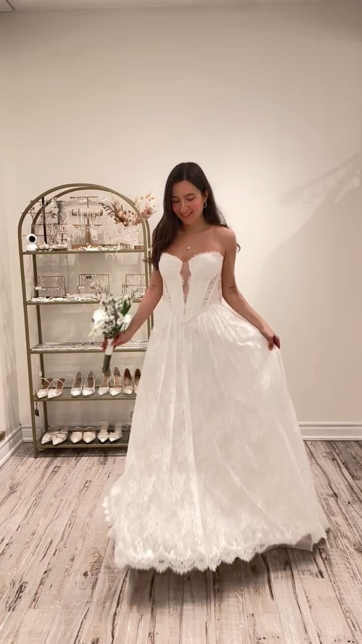Post 7 by Felichia Bridal Toronto on Instagram (video)