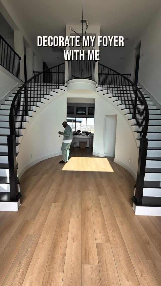 Post 2 by Goldfurnish.com on Instagram (video)