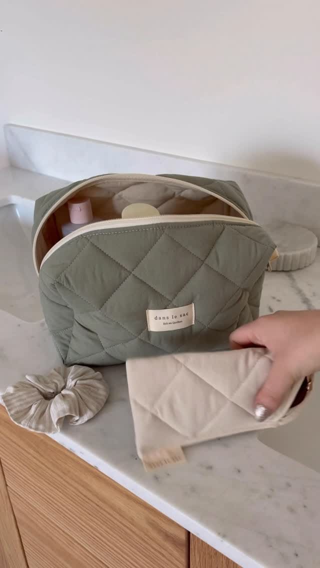 Post 8 by Dans le sac on Instagram (video)