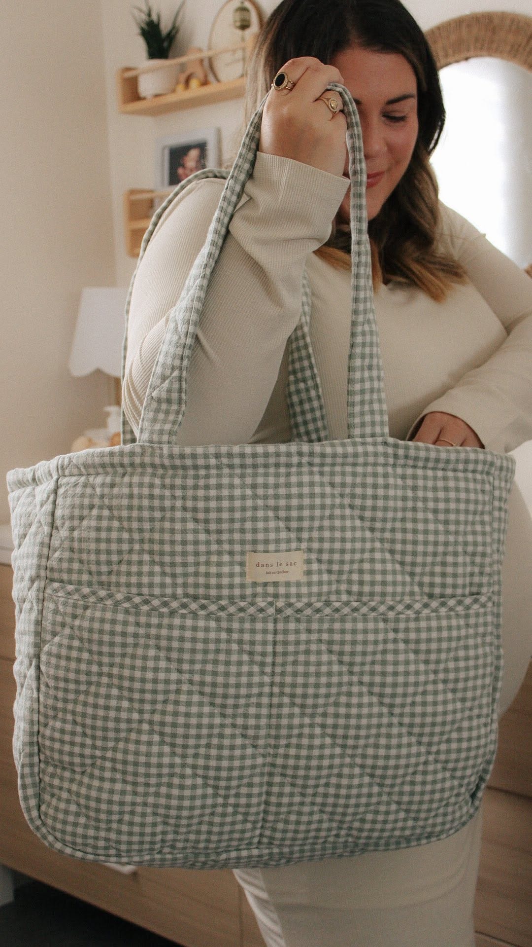 Post 10 by Dans le sac on Instagram (video)