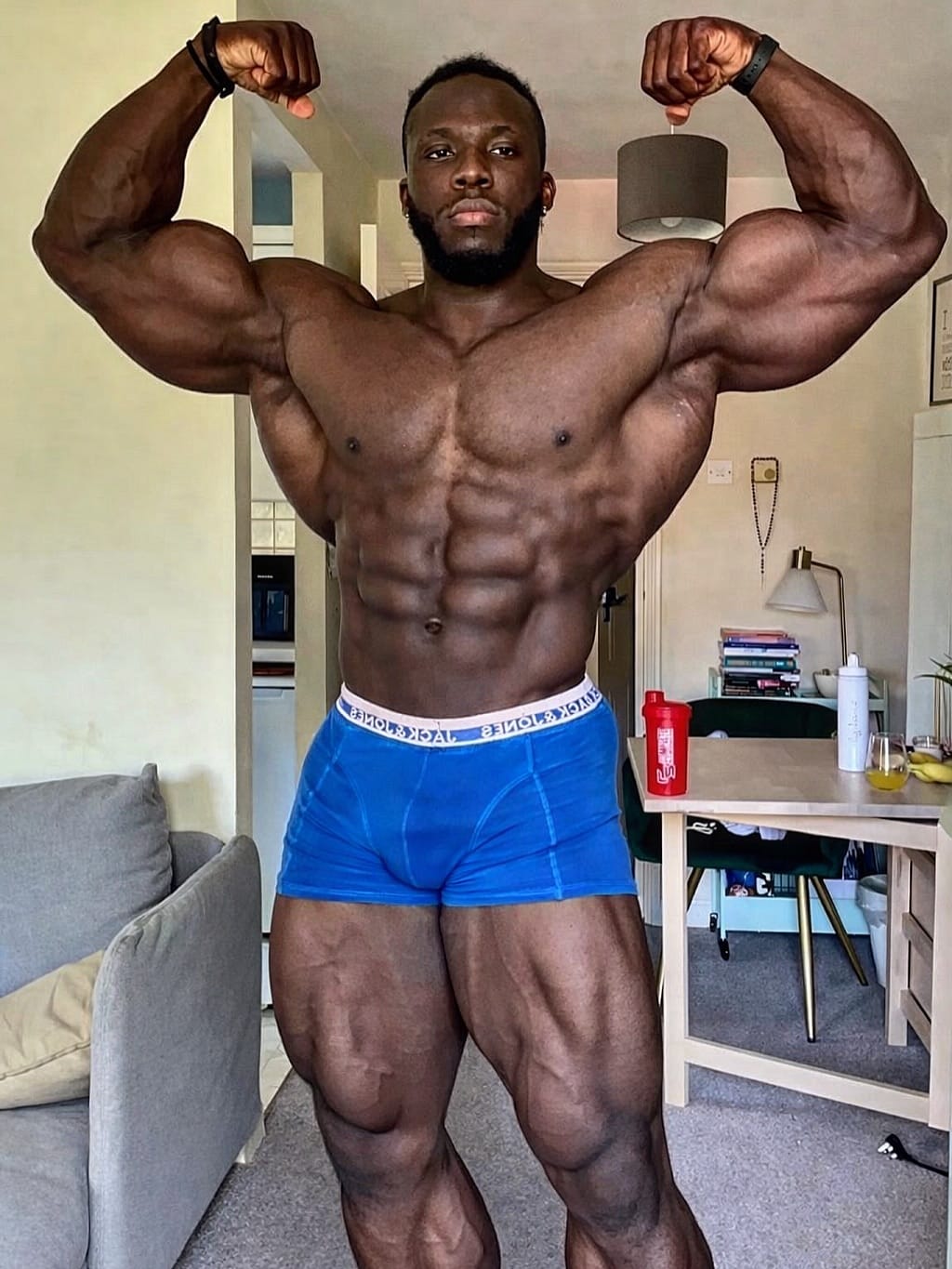 Post 2 by Obi Chinedu 🇮🇹🇳🇬 on Instagram (carousel)