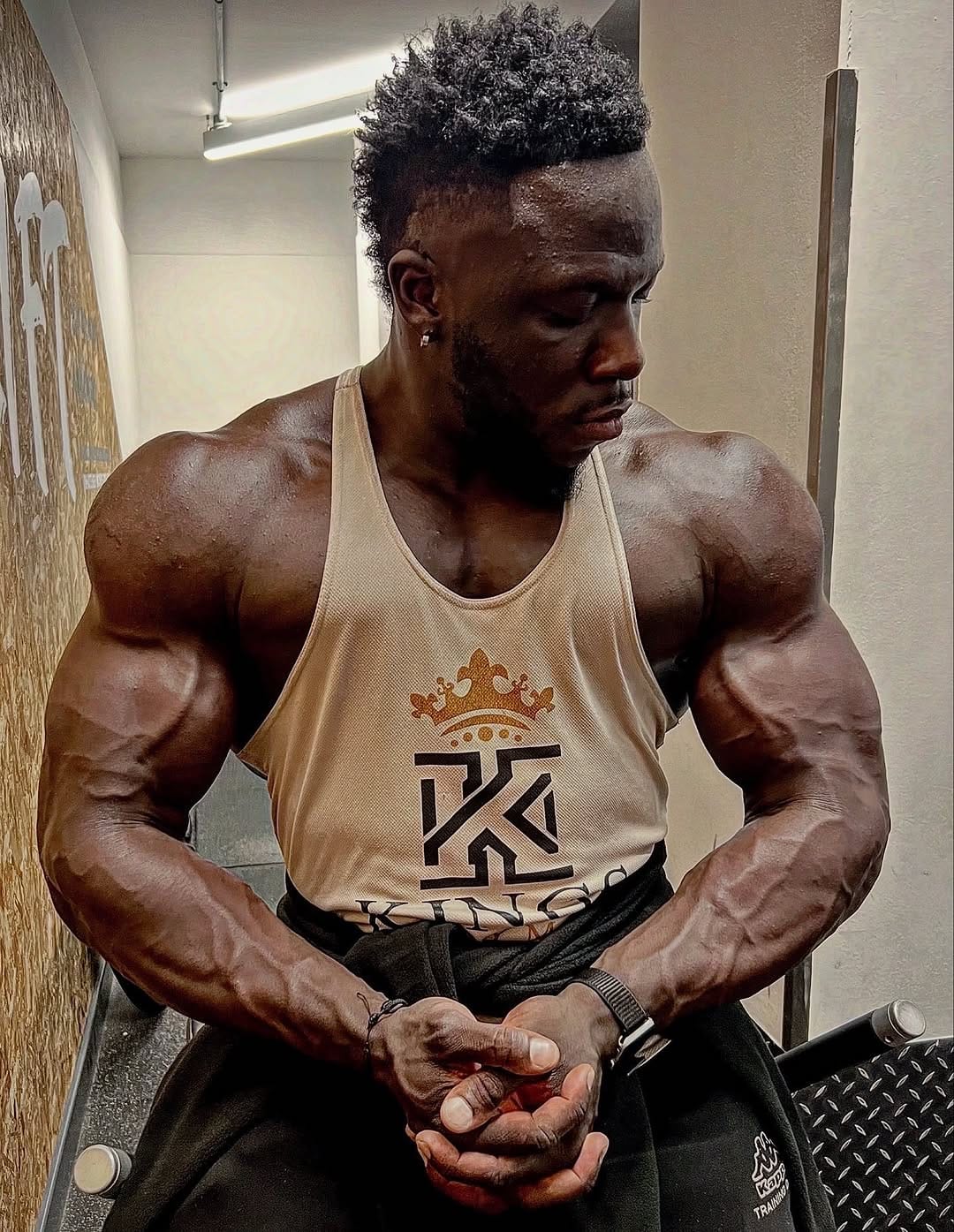 Post 6 by Obi Chinedu 🇮🇹🇳🇬 on Instagram (carousel)