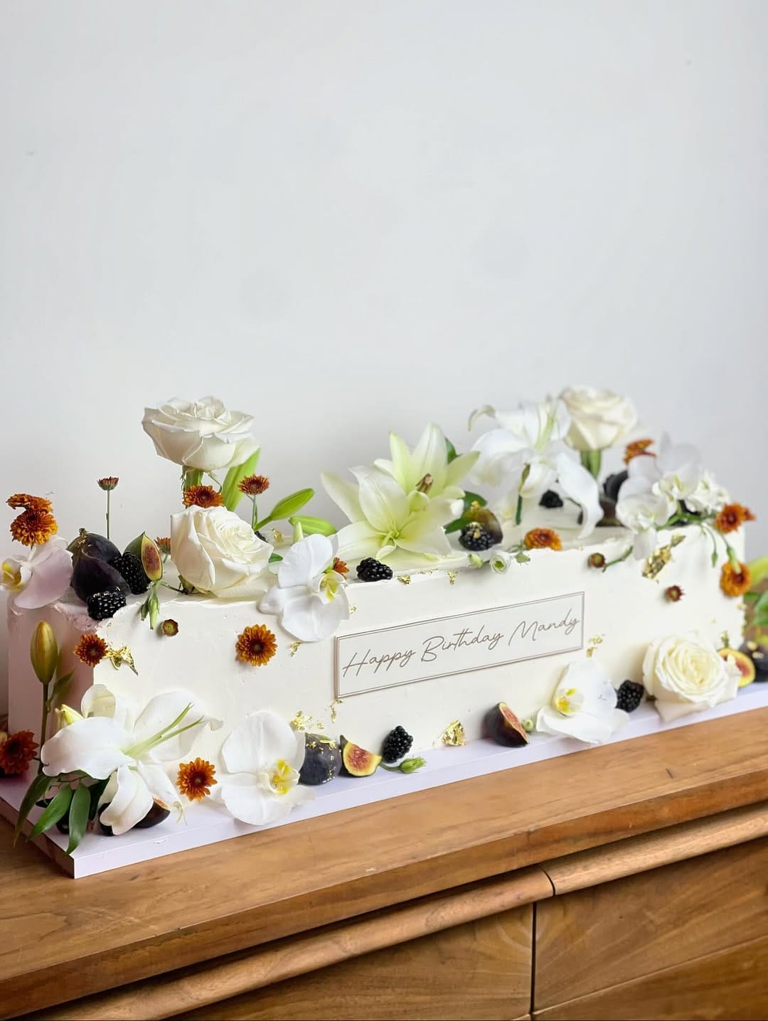 Post 8 by LIPSTICK BAKER CUSTOM CAKES INC on Instagram (carousel)