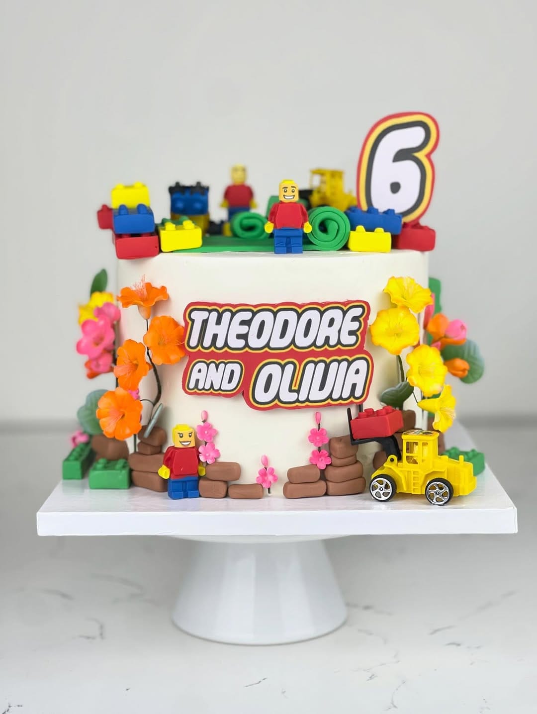 Post 2 by LIPSTICK BAKER CUSTOM CAKES INC on Instagram (carousel)