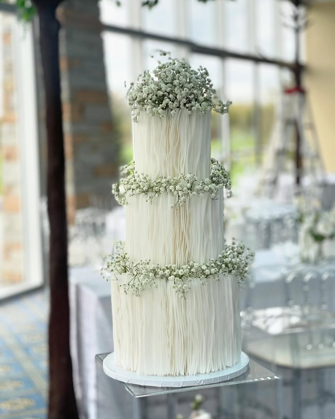 Post 10 by LIPSTICK BAKER CUSTOM CAKES INC on Instagram (image)