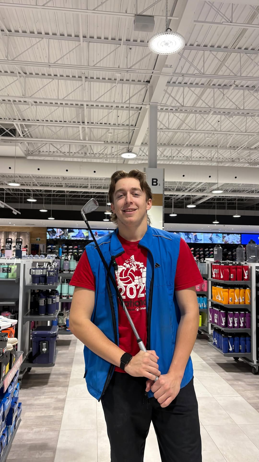 Post 4 by Sports Experts Laurier Québec on Instagram (video)
