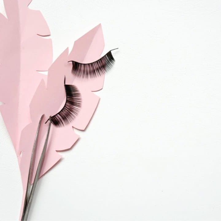 Post 7 by Qu Bee Lashes on Instagram (video)