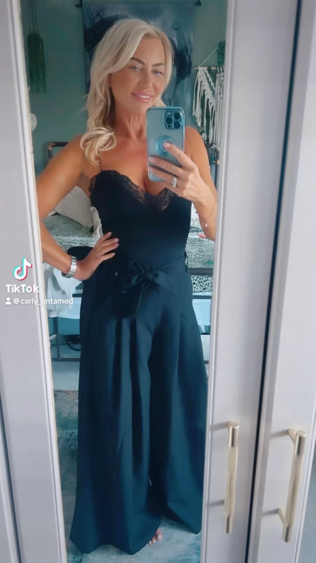 Post 10 by Carly B | Advanced Aesthetics | Anti-ageing specialist on Instagram (video)