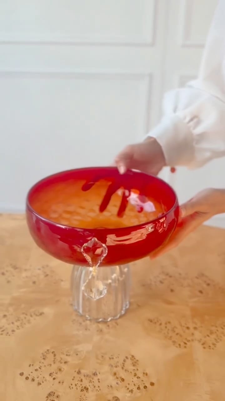 Post 9 by Miss Pop Art on Instagram (video)